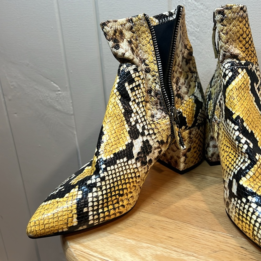 Aldo Uruclya Snake Ankle Boots - Picture 3 of 10